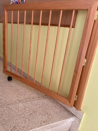Barrera seguridad infantil madera