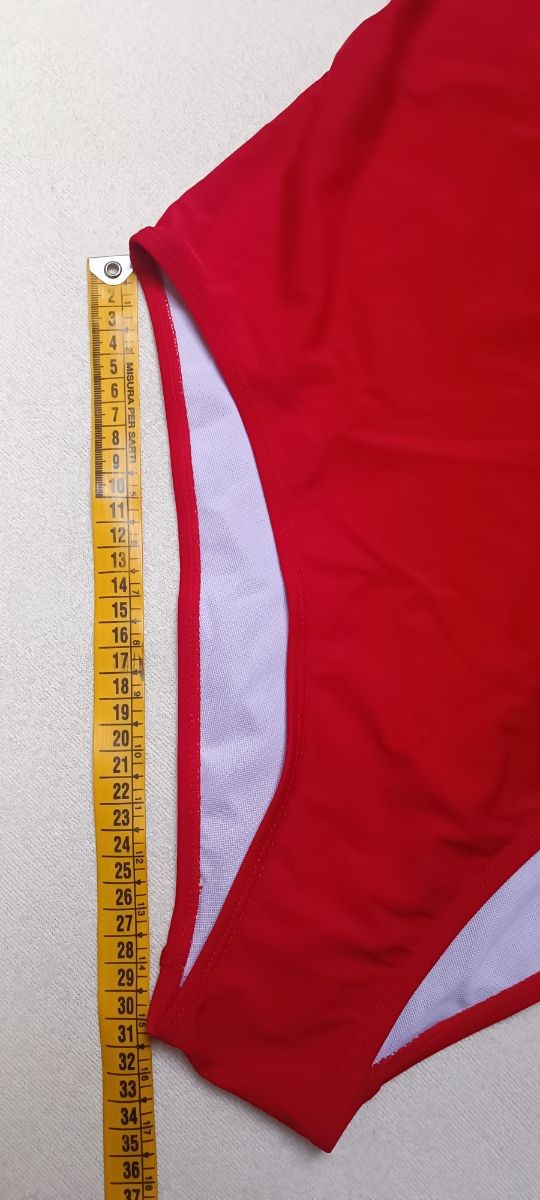 Costume intero rosso nuovo con cartellino