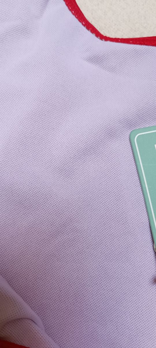 Costume intero rosso nuovo con cartellino