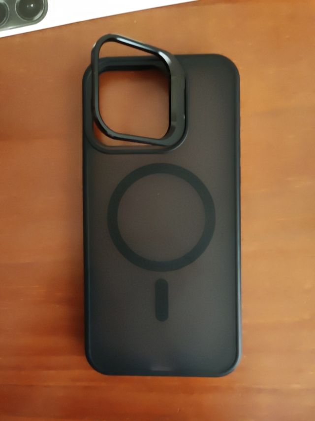 Funda Magnética iPhone 15 Pro Max