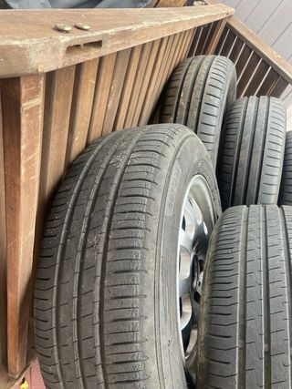 4 Llantas 15” bmw y 4 ruedas dunlop