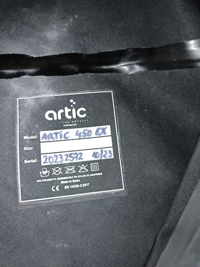 Traje seco trilaminado Ártic
