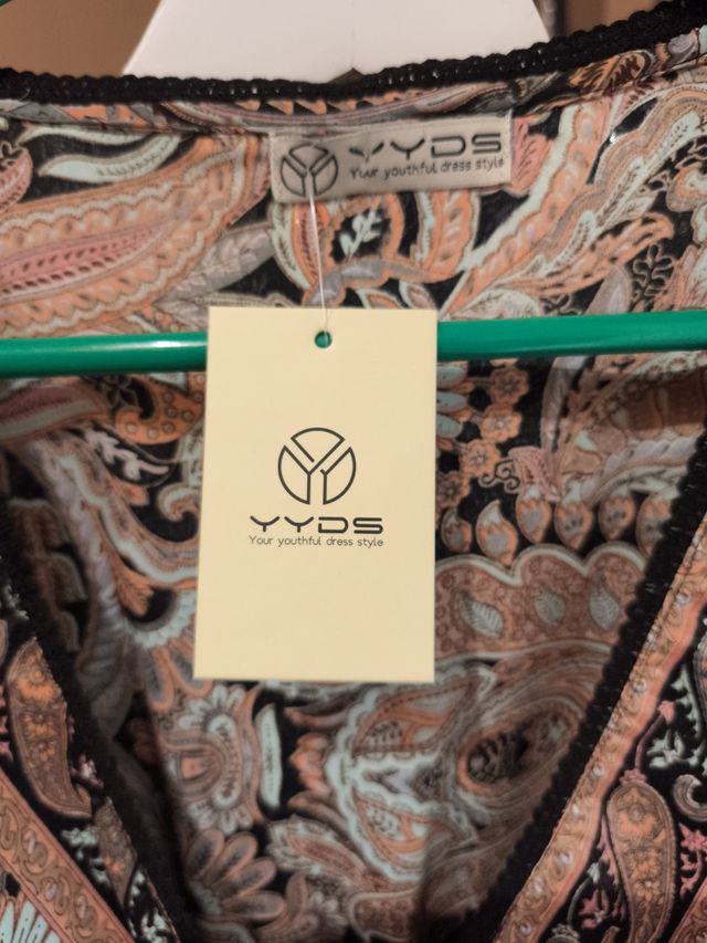 Blusón corto seda multicolor