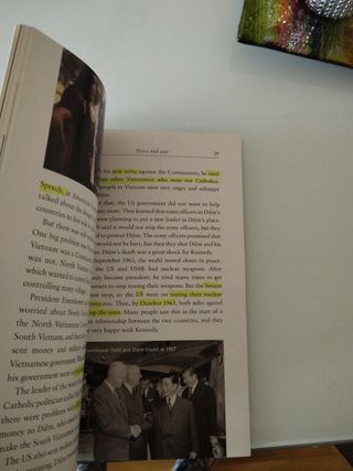 Oxford Bookworms Library Factfiles: Level 2: Jo...
