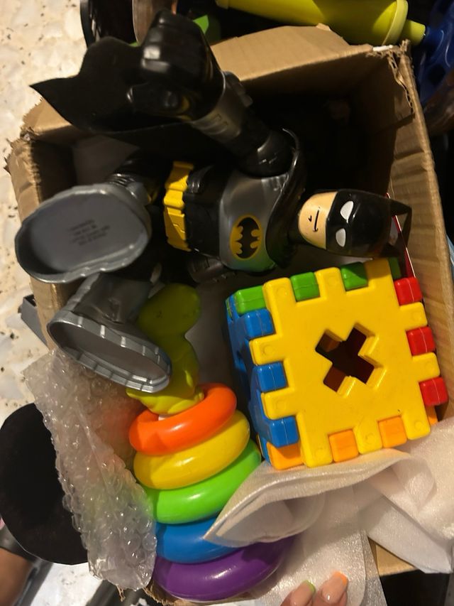 Juguetes: Superhéroes y playa