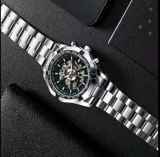 Reloj automático

