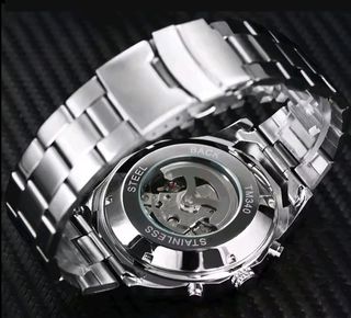 Reloj automático
