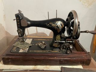Máquina coser Singer muy antigua