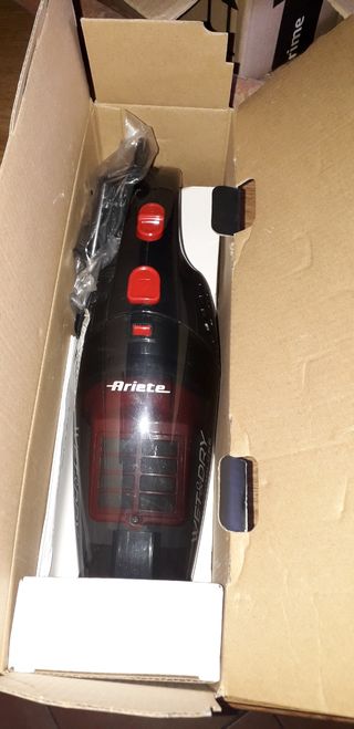 Aspira briciole liquidi e soldi nuovo. .
