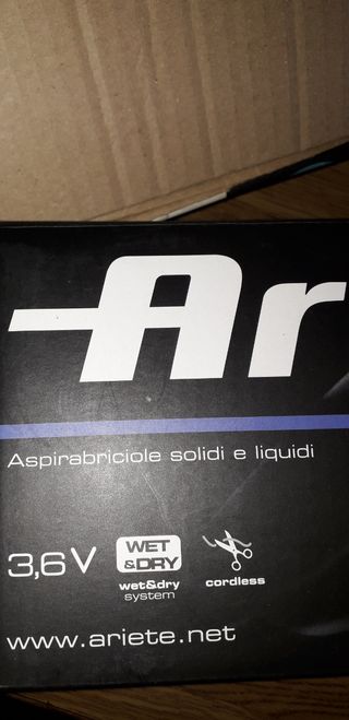 Aspira briciole liquidi e soldi nuovo. .