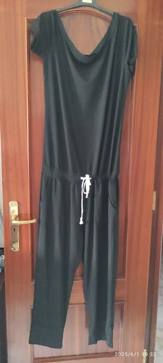 Vestidos azul y negro