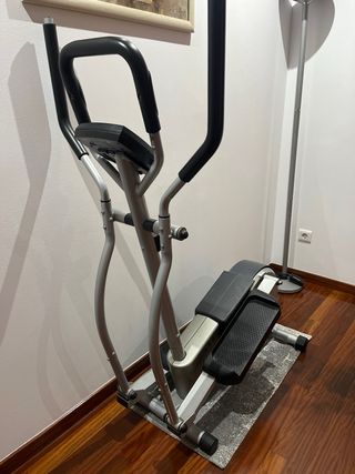 Bicicleta elíptica BH Fitness