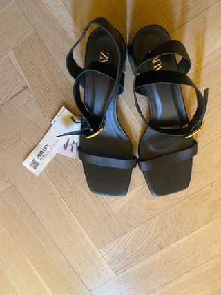 Sandalias zara