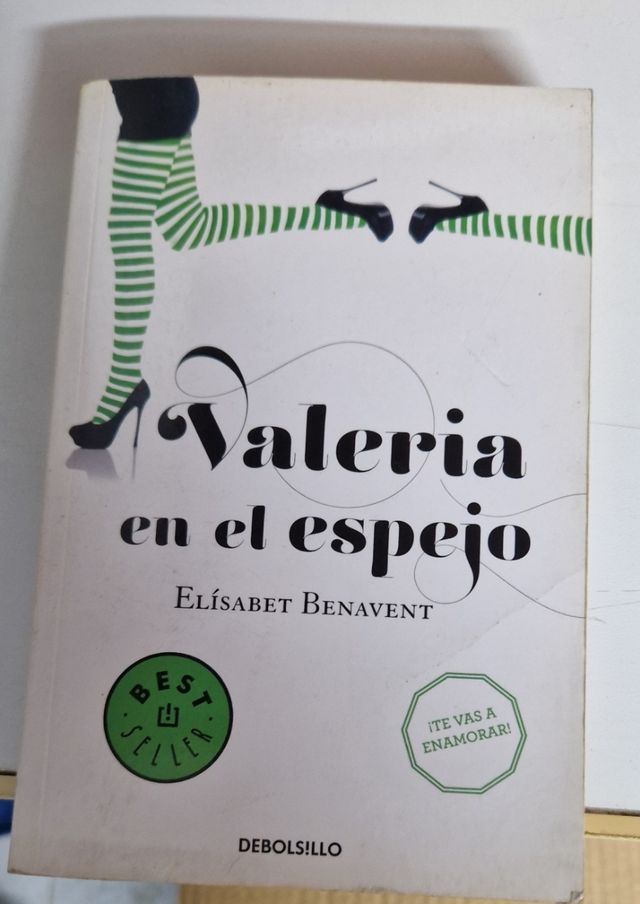 Valeria en el espejo