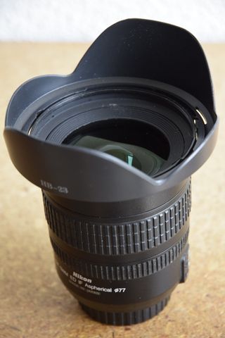 Objetivo Nikon DX 12-24mm