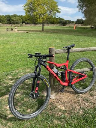 Orbea Oiz M11 cambio SRAM GX AXS 
Talla L 400km 