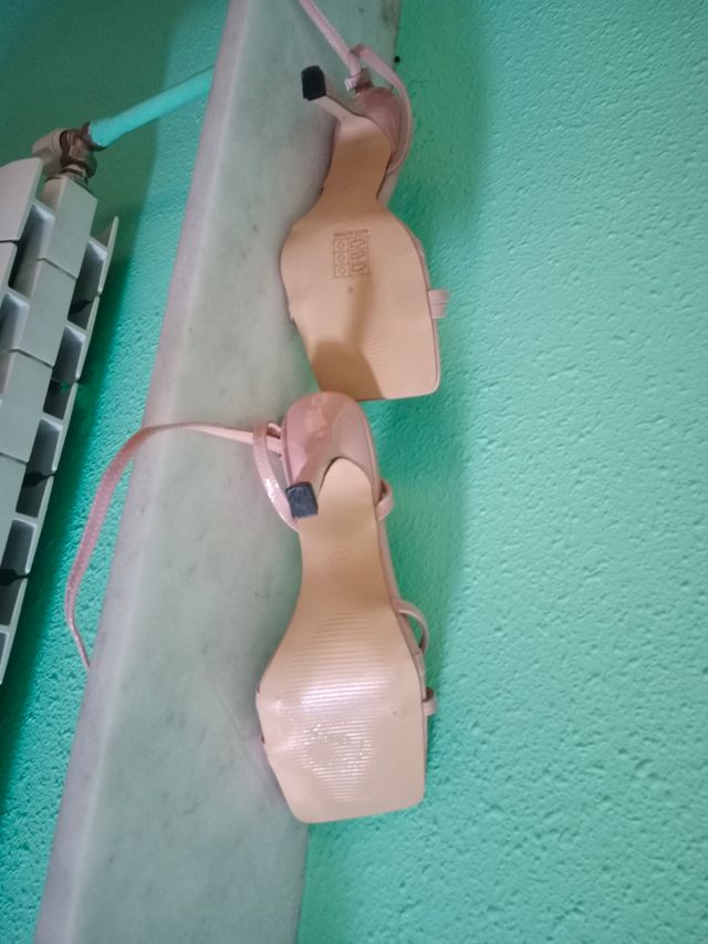 Sandalias tacón rosa mujer