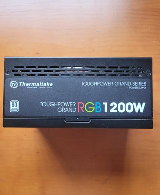 Fuente alimentación Thermaltake 1200W
