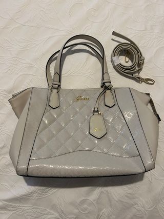 Bolso Guess beige ORIGINAL SIN ESTRENAR ! 