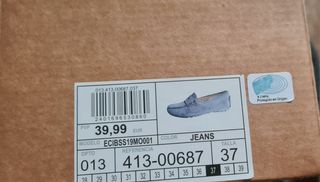Zapatos niño azul claro de ante. Mocasines