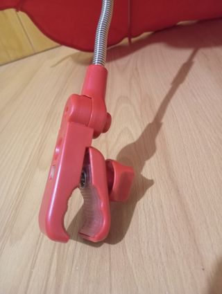 Sombrilla roja carrito bebé