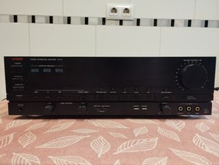 Luxman LV-113: Amplificador estéreo