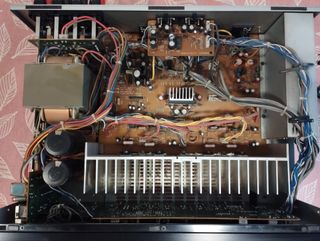 Luxman LV-113: Amplificador estéreo