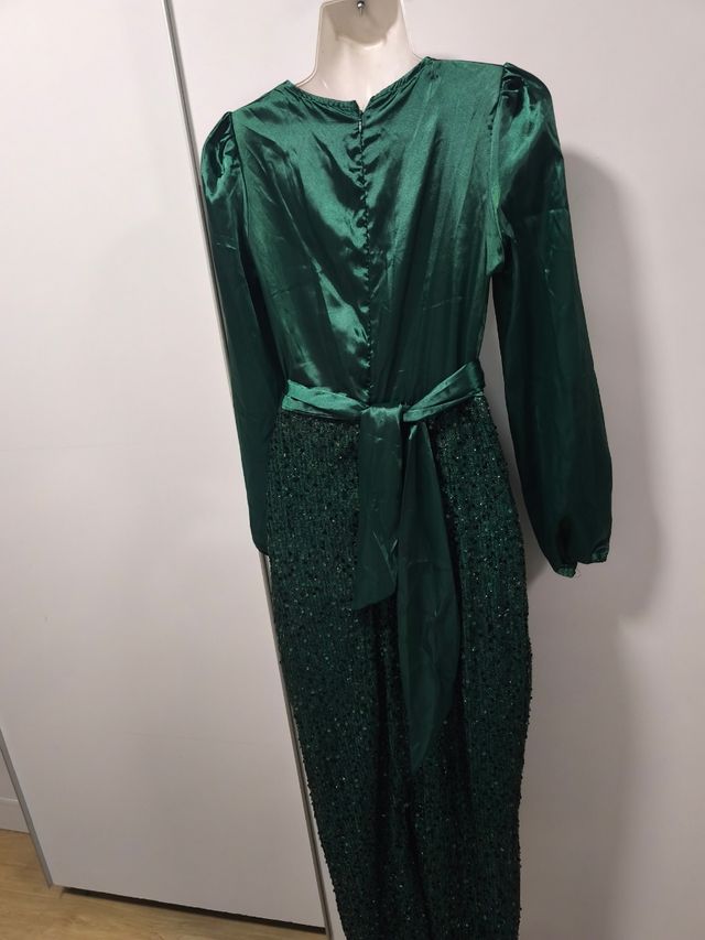 Vestido satén y lentejuelas verde