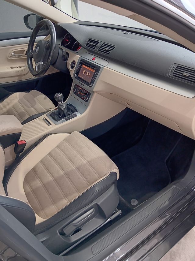 Volkswagen Passat CC 2010