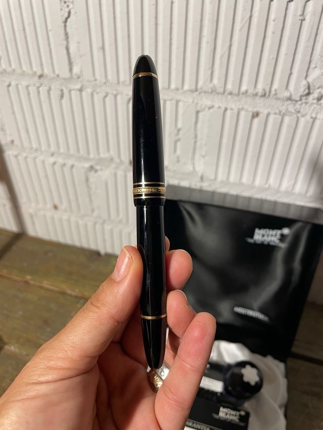 Pluma Montblanc Meisterstück 146. A estrenar.