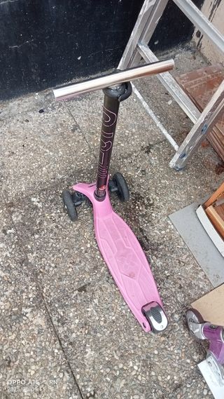 Monopatín infantil rosa están para repararlos 
