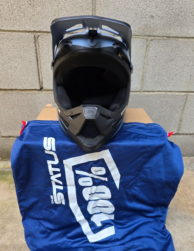 Casco 100% Status MTB descenso BMX