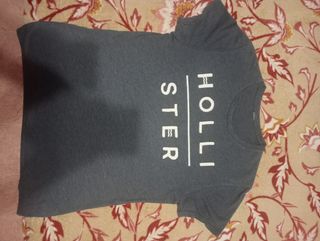 Camiseta Hollister azul marino