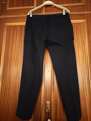Pantalón cargo Zara azul marino 