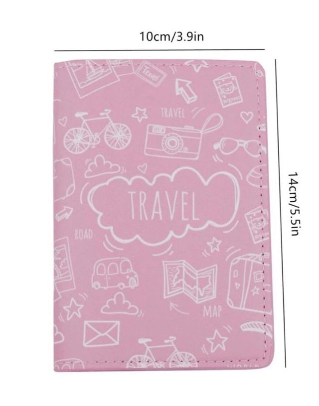 SIN ESTRENAR. Funda pasaporte rosa