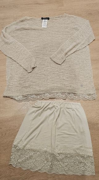 Jersey y falda beige Rinascimento. Talla S