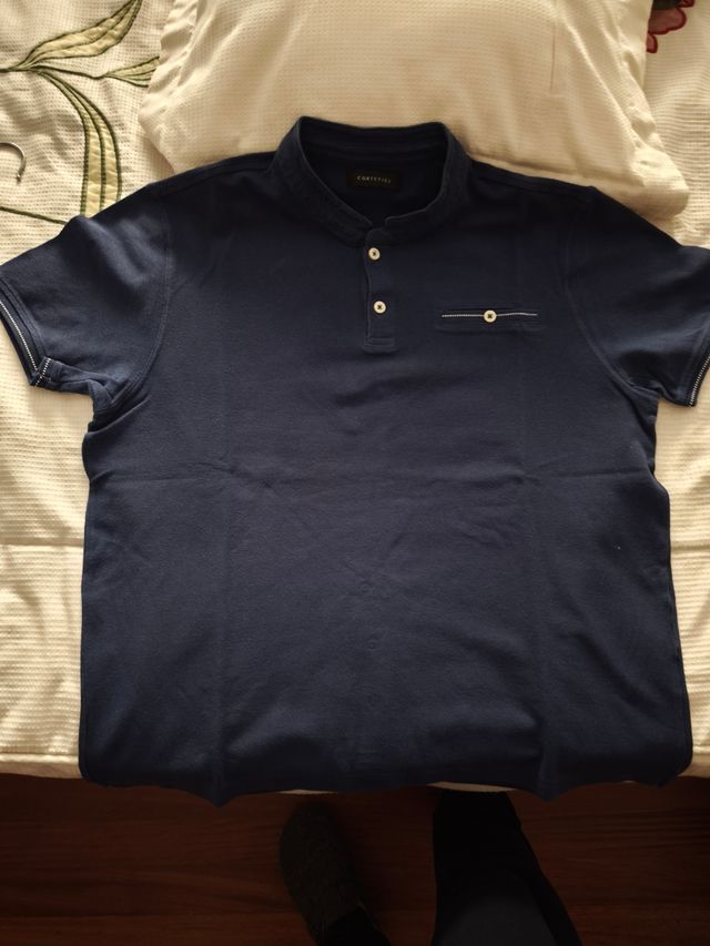 Polo Cortefiel azul  marino hombre, cuello mao.