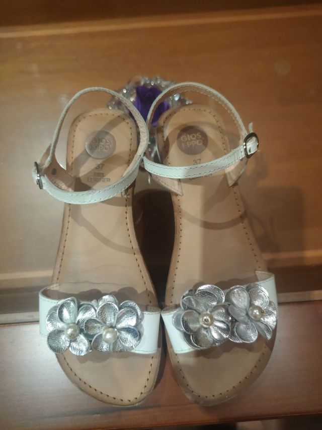 Sandalias Gioseppo niña blancas plata