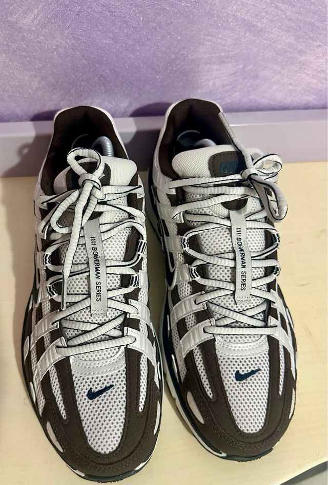 Nike P6000 - Scarpe da corsa marroni e bianche