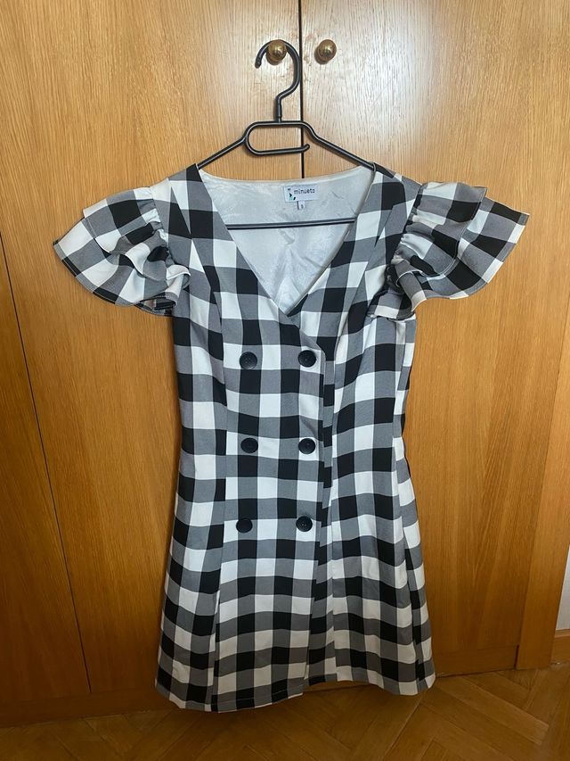 Vestido vichy blanco y negro