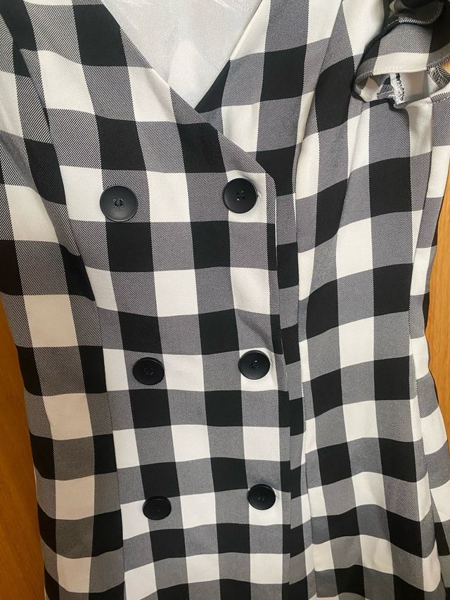 Vestido vichy blanco y negro