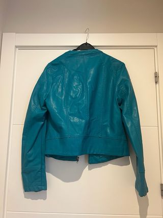 Cazadora polipiel turquesa talla L