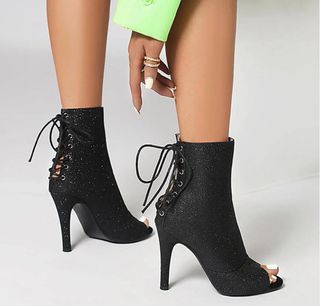 Botines negros brillantes de baile