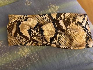 Diadema bandana serpiente marrón