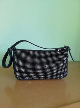 Bolso negro pedreria