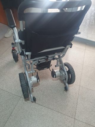 Silla ruedas eléctrica plegable