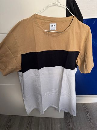 Camiseta Zara - Beige y Blanca