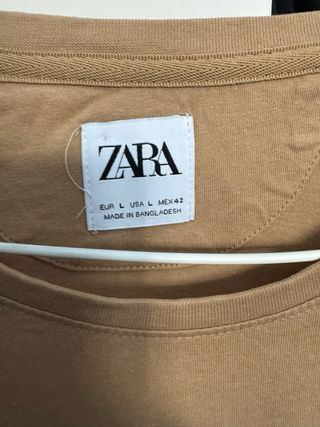 Camiseta Zara - Beige y Blanca