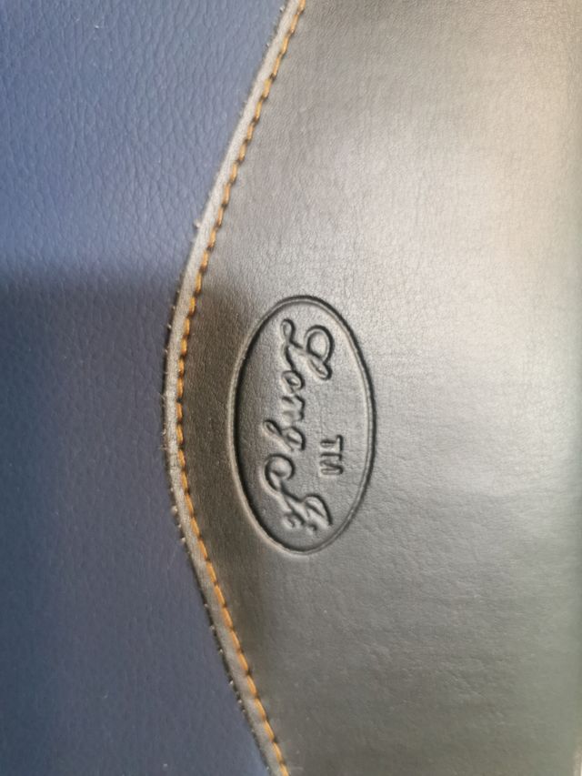 Estuche porta-CDs de 168 plazas