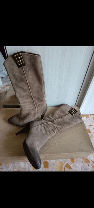 Stivali scamosciati Alberto Gozzi beige 40
